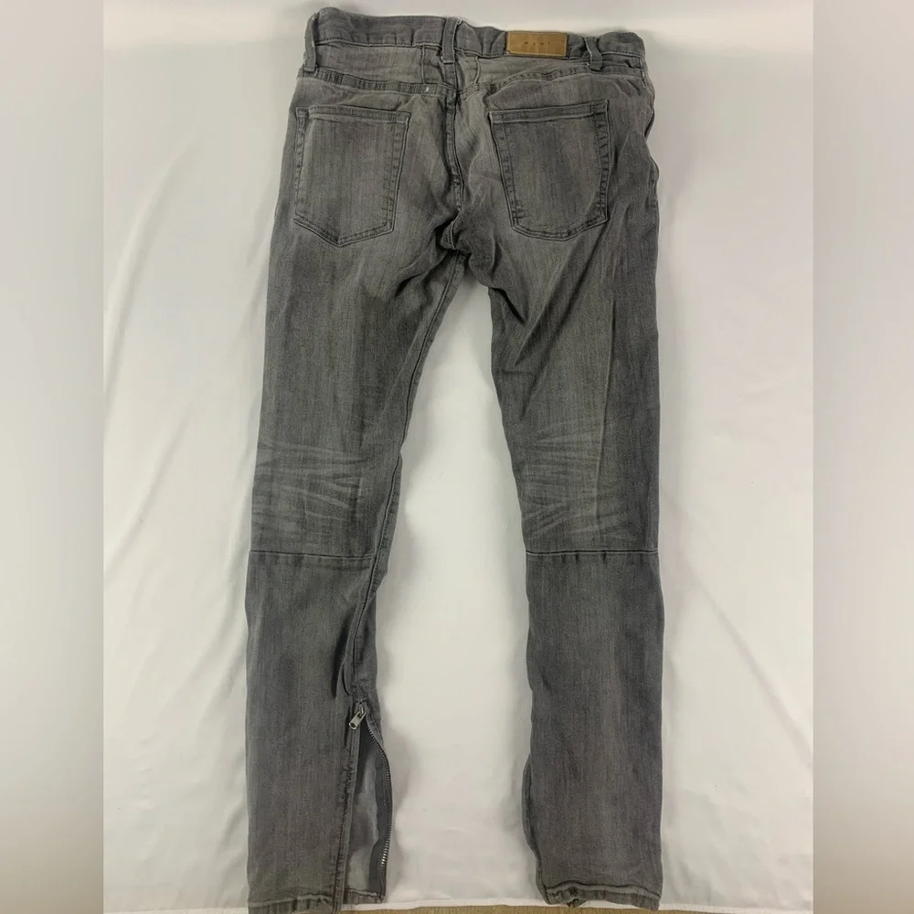 MNML Jeans - Picture 4 of 5